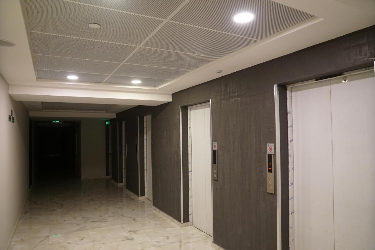 Skopje Sky City 19Th Floor Twin & 12Th Floor & 25Th & 33 Floor Apartments & With Pool & Spa & Gym & Parking Included In Price Eksteriør bilde