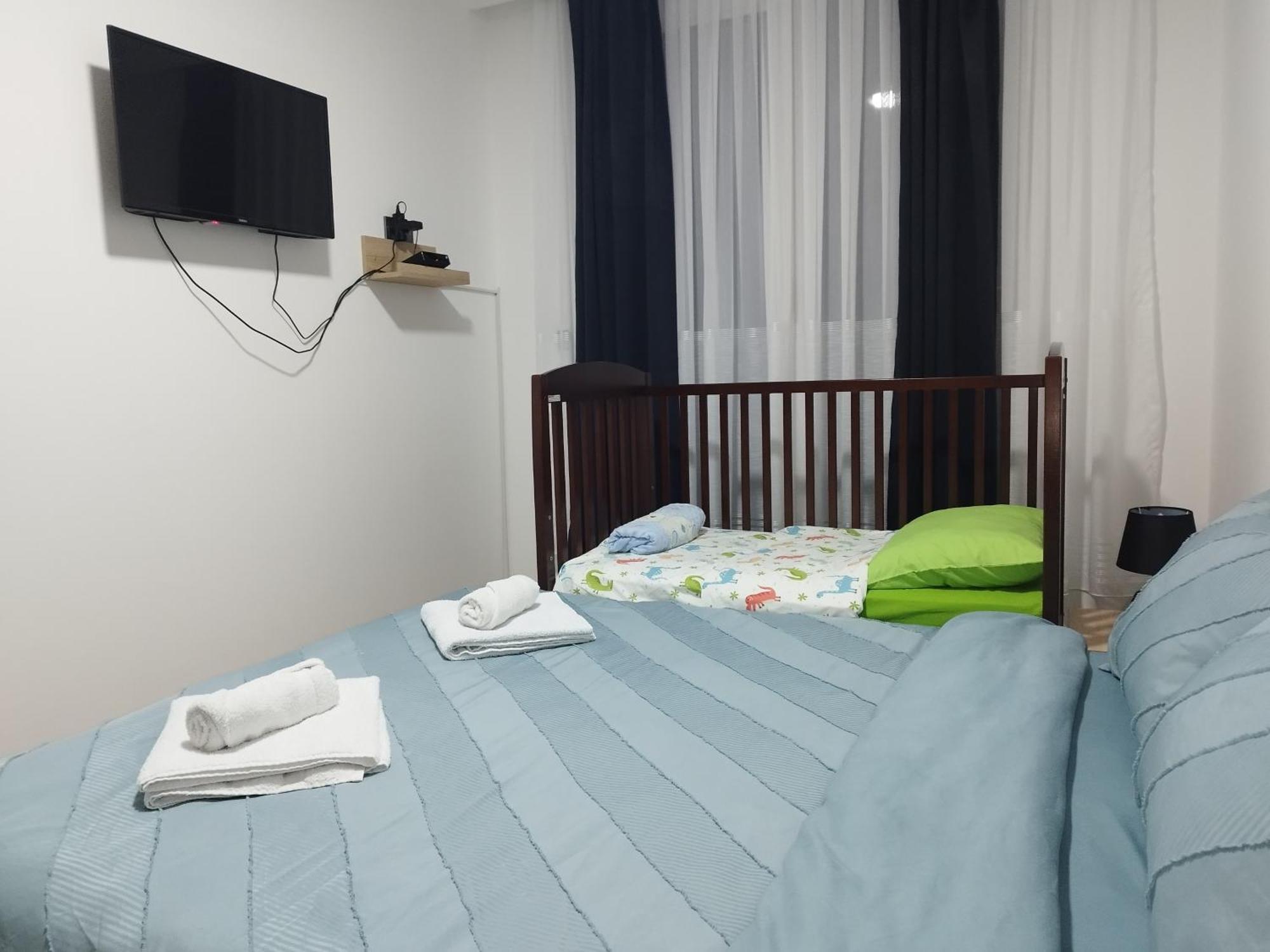 Skopje Sky City 19Th Floor Twin & 12Th Floor & 25Th & 33 Floor Apartments & With Pool & Spa & Gym & Parking Included In Price Eksteriør bilde