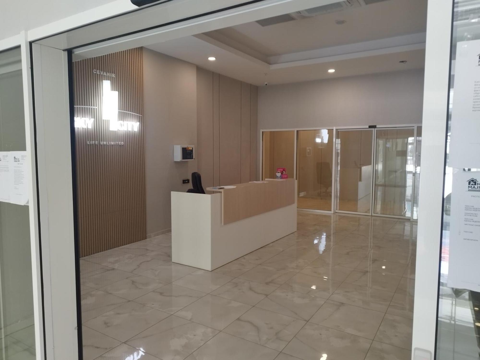 Skopje Sky City 19Th Floor Twin & 12Th Floor & 25Th & 33 Floor Apartments & With Pool & Spa & Gym & Parking Included In Price Eksteriør bilde