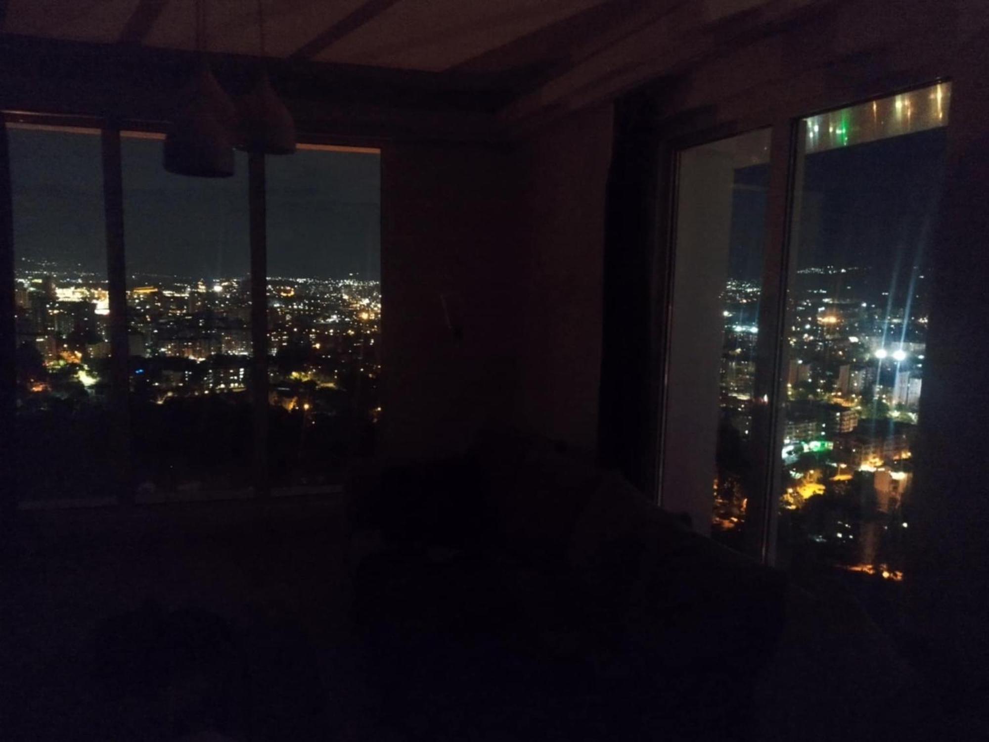 Skopje Sky City 19Th Floor Twin & 12Th Floor & 25Th & 33 Floor Apartments & With Pool & Spa & Gym & Parking Included In Price Eksteriør bilde