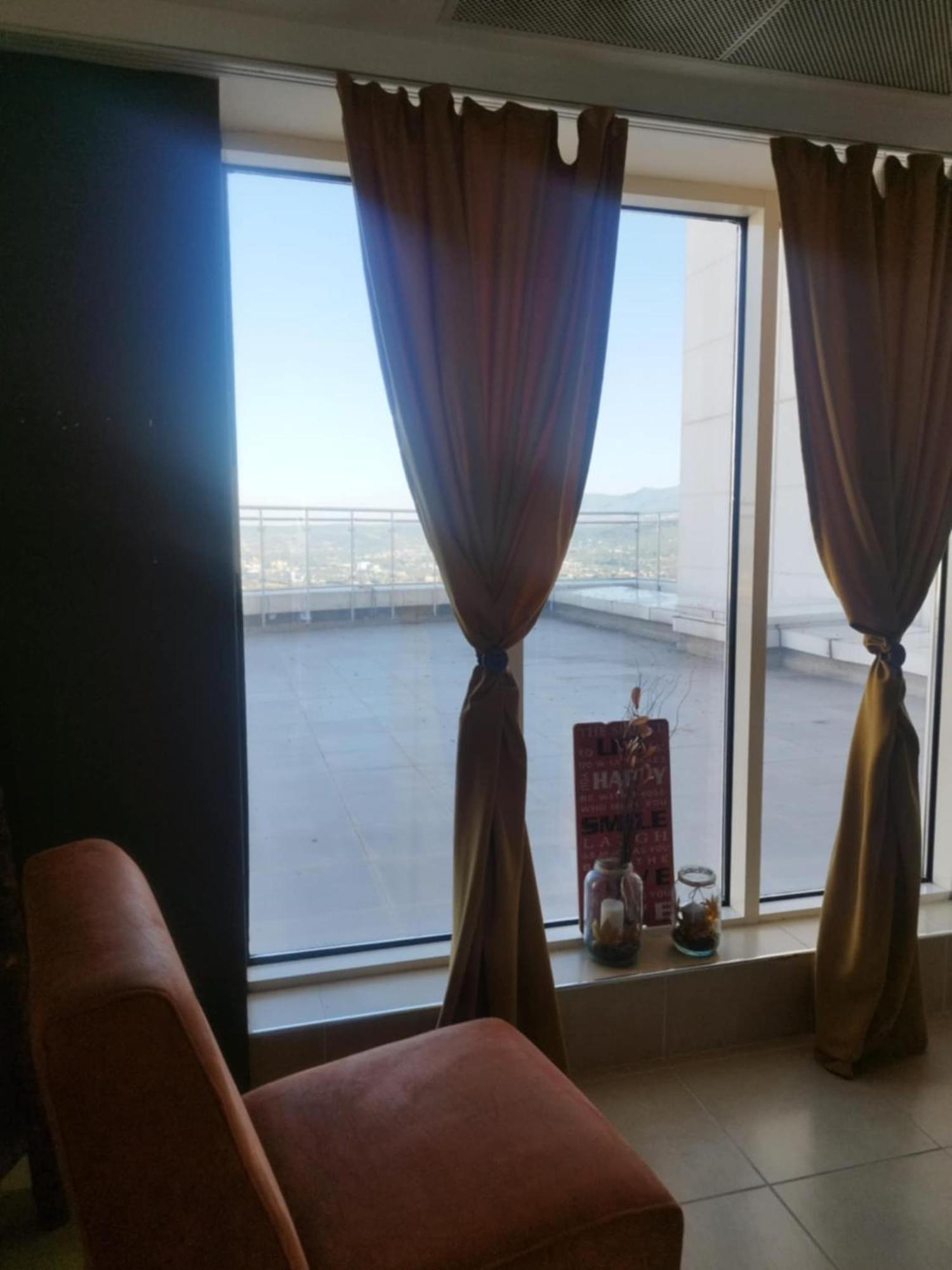 Skopje Sky City 19Th Floor Twin & 12Th Floor & 25Th & 33 Floor Apartments & With Pool & Spa & Gym & Parking Included In Price Eksteriør bilde